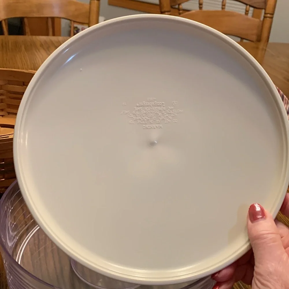 Longaberger Round Serving Basket with Lidded Protector and Liner